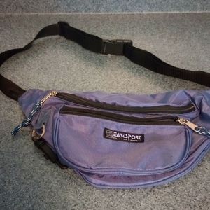 Vintage Eastsport belt bag.
